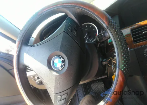 2007 BMW 530I из США, поврежденный, VIN WBANE73567CM52743